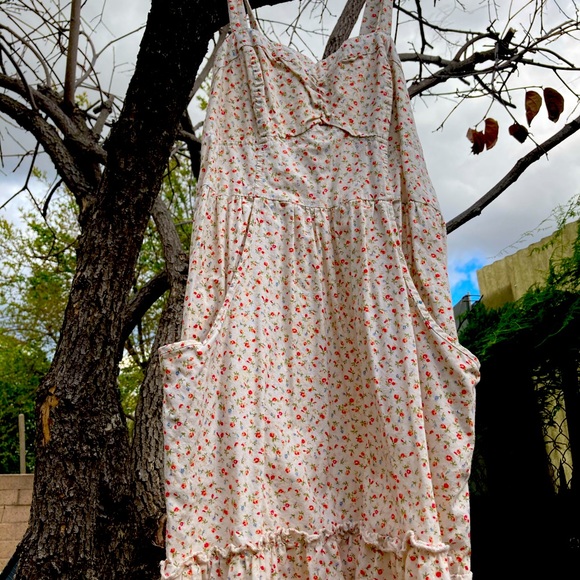 Mossimo Supply Co. Dresses & Skirts - Late summer dress with fall colors, gives Christy Dawn vibes, super cute.